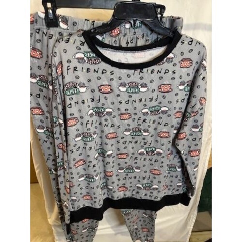 Friends Pajama Set – Long Sleeve Top & Pants, Grey Coffee Cup Print, Size XL